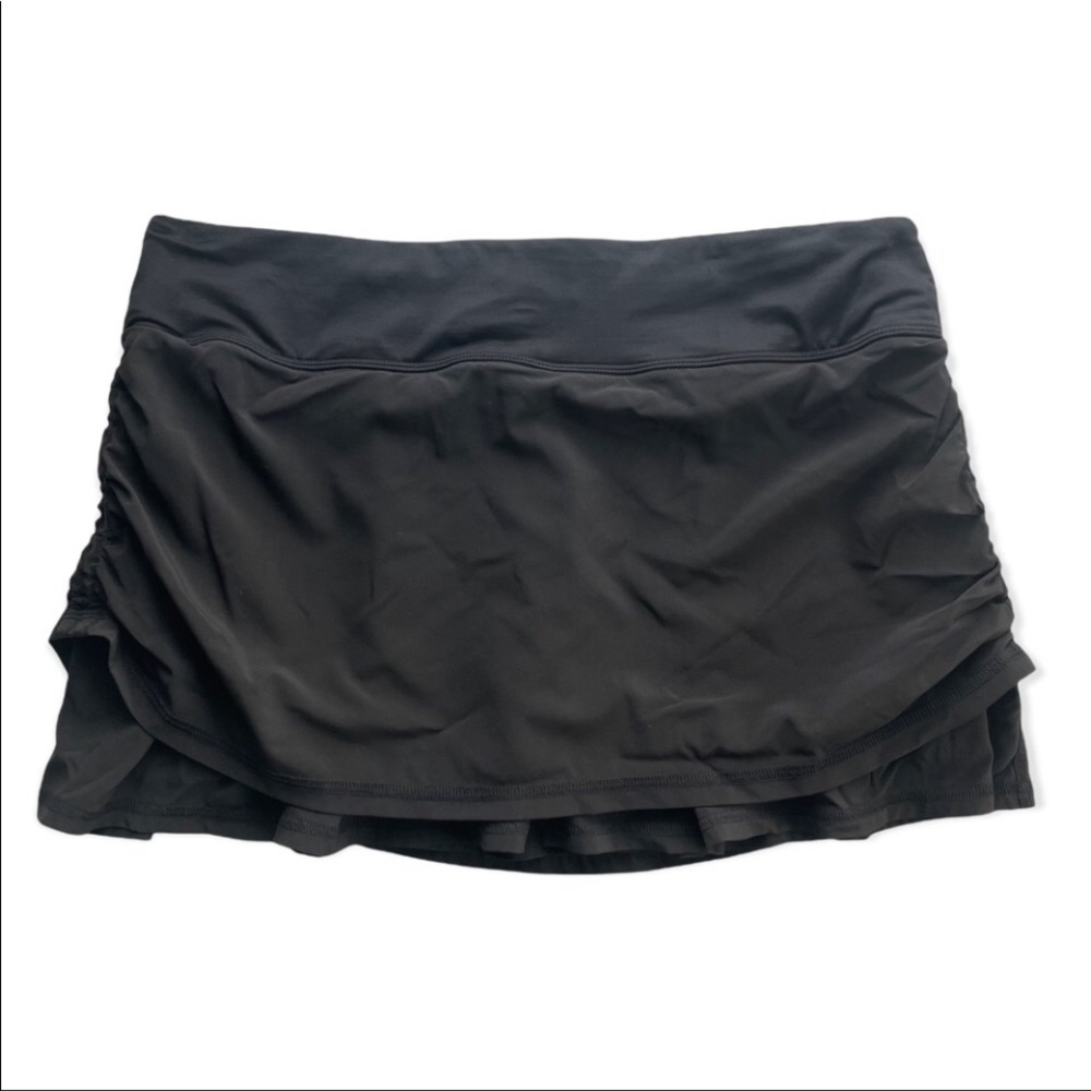 Lululemon 6 Chase Me Skirt Black Adjustable Ruched Sides